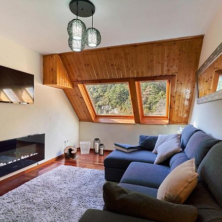 Magnifico Atico Duplex Con Vistas A La Montana Apartment Canfranc Exterior photo